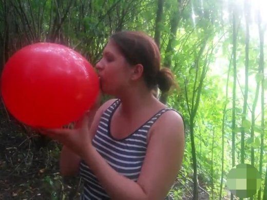 Amateurvideo Looner Fetisch - Ballon aufblasen von CaraliaDeluxe