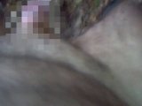 Amateurvideo Abspritzen in ein Kondom im Wald von Amateurboy