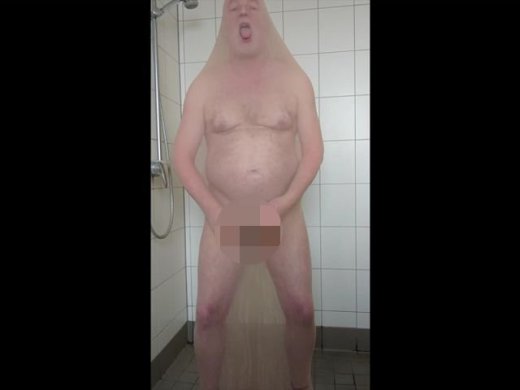 Amateurvideo Pissen, Wichsen und Abspritzen im Nylonstrumpf für den Kör from nylonjunge